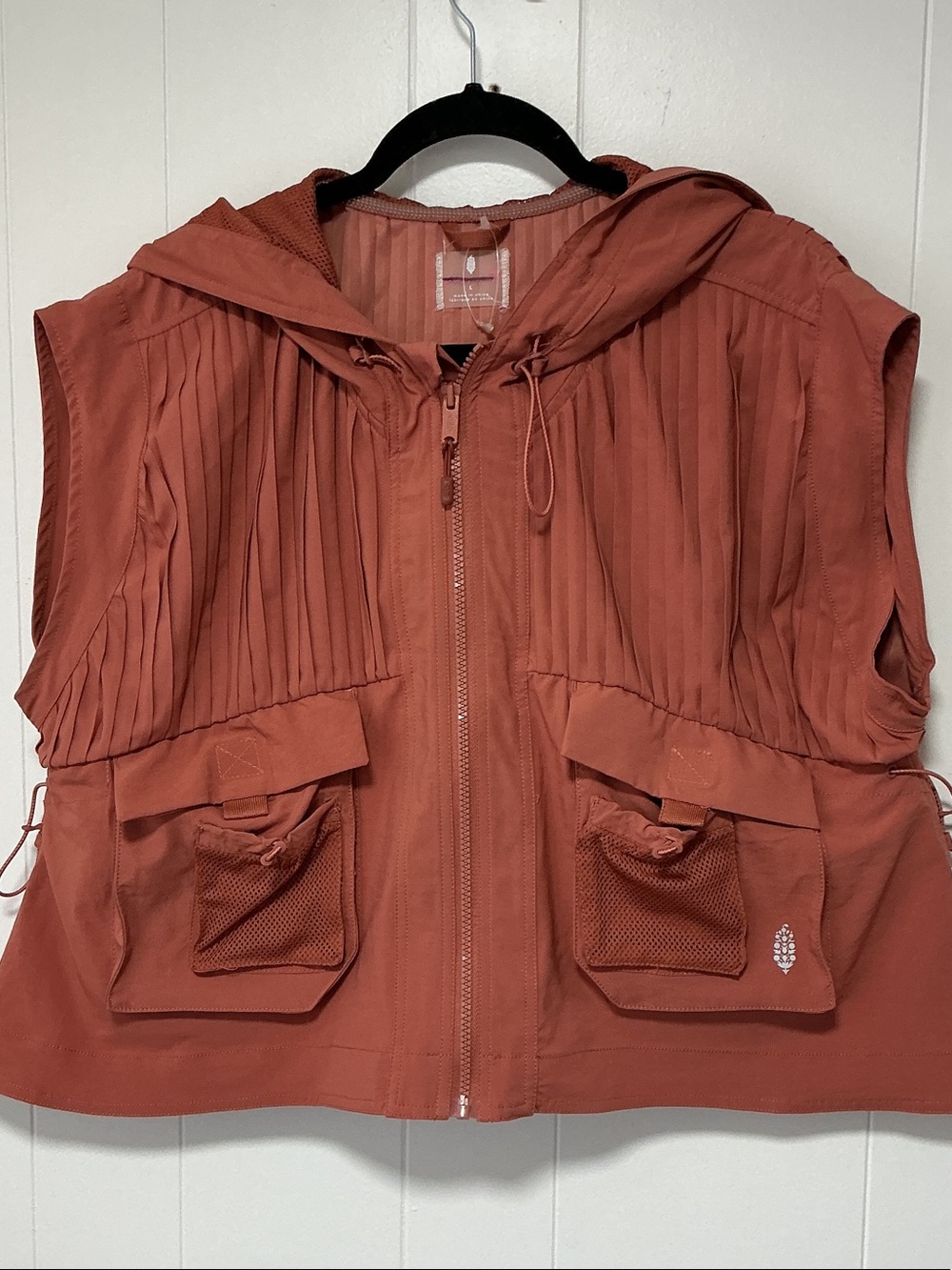 Free People Movement Rust Red Hooded Zip Front Utility Vest L NWOT - Picture 2 of 6